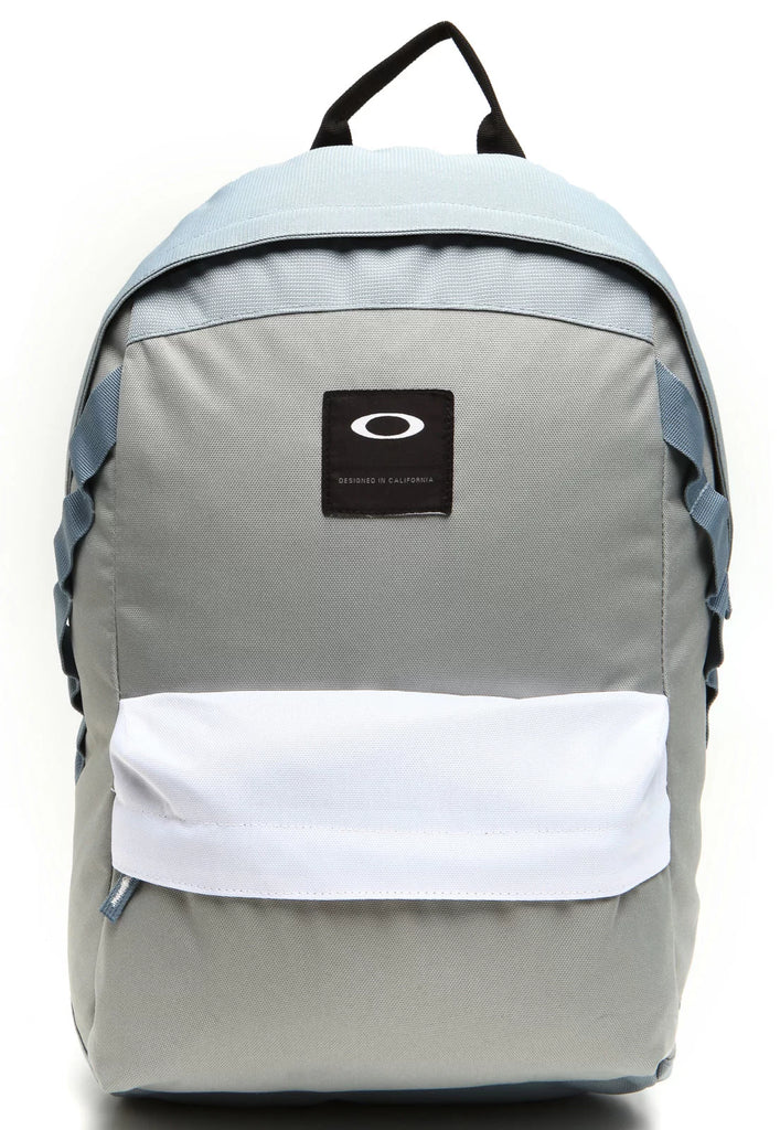 Oakley holbrook 20l top